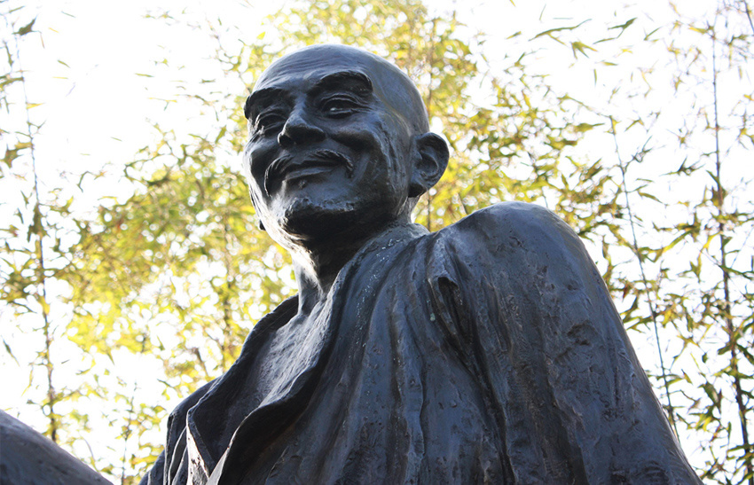 金(jīn)華五百灘名人(rén)雕塑園(共18組)