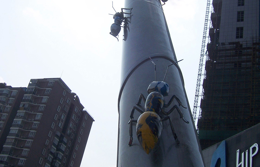 上(shàng)海(hǎi)嘉利廣場(chǎng)景觀雕塑